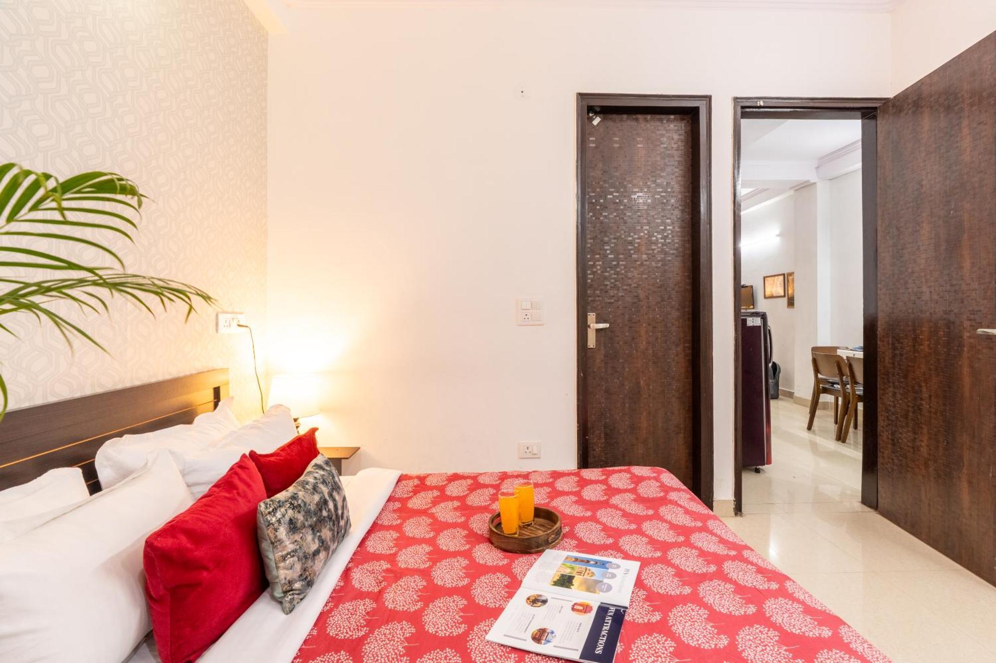 Апартаменты Homlee-Vintage 2Bhk-Ndls-Lift-Bharat Mandapam Нью-Дели Экстерьер фото