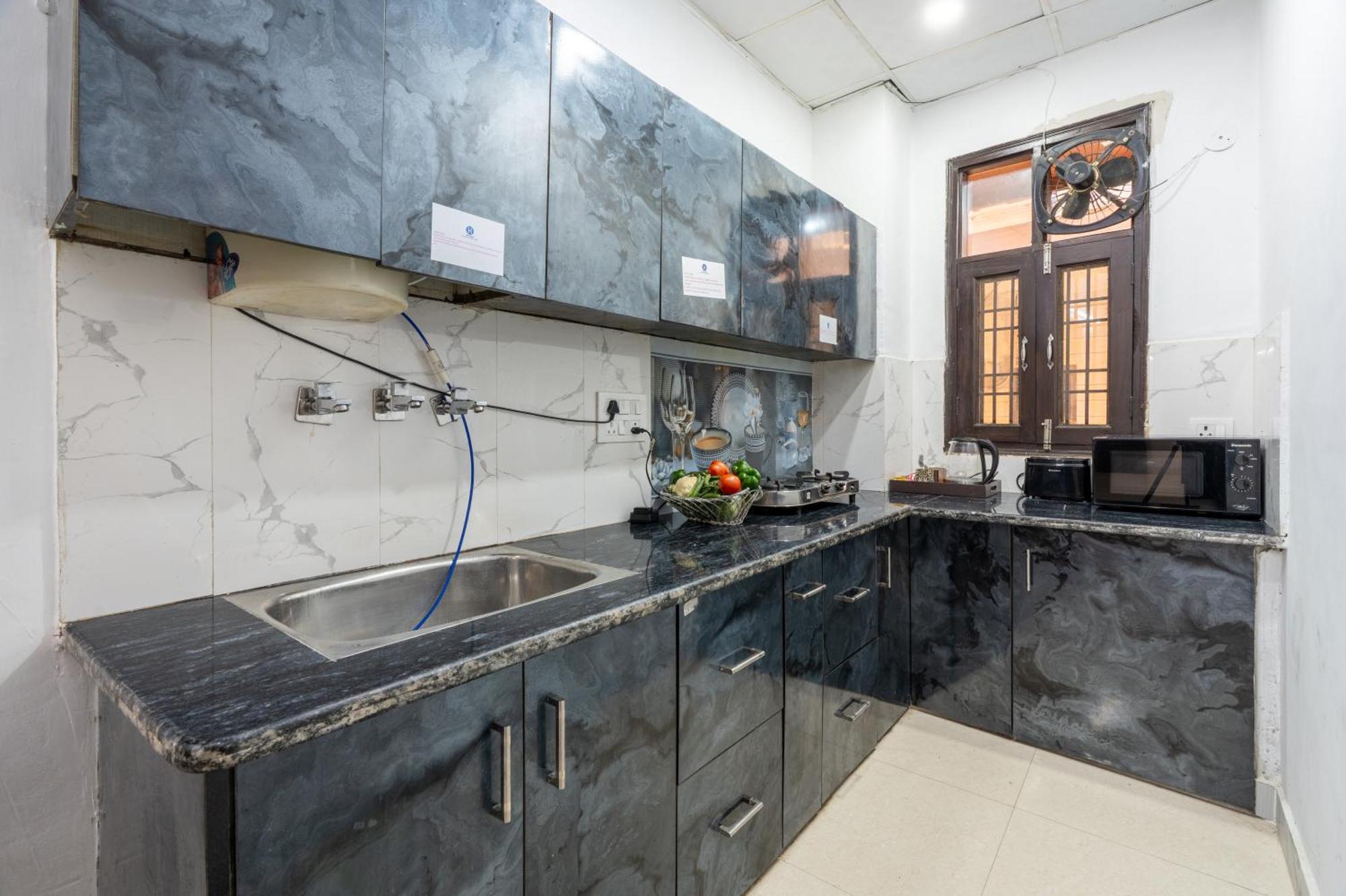 Апартаменты Homlee-Vintage 2Bhk-Ndls-Lift-Bharat Mandapam Нью-Дели Экстерьер фото