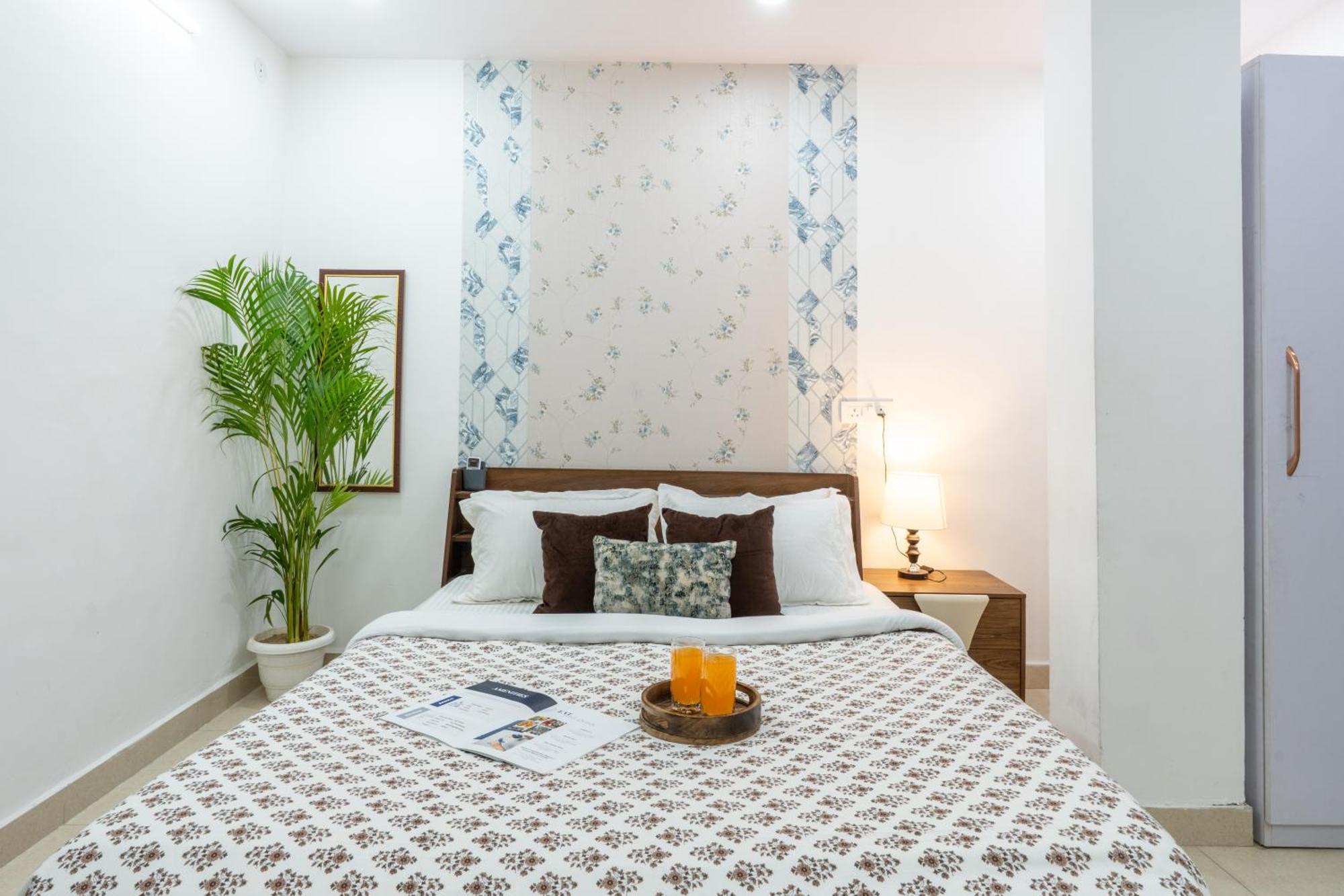 Апартаменты Homlee-Vintage 2Bhk-Ndls-Lift-Bharat Mandapam Нью-Дели Экстерьер фото