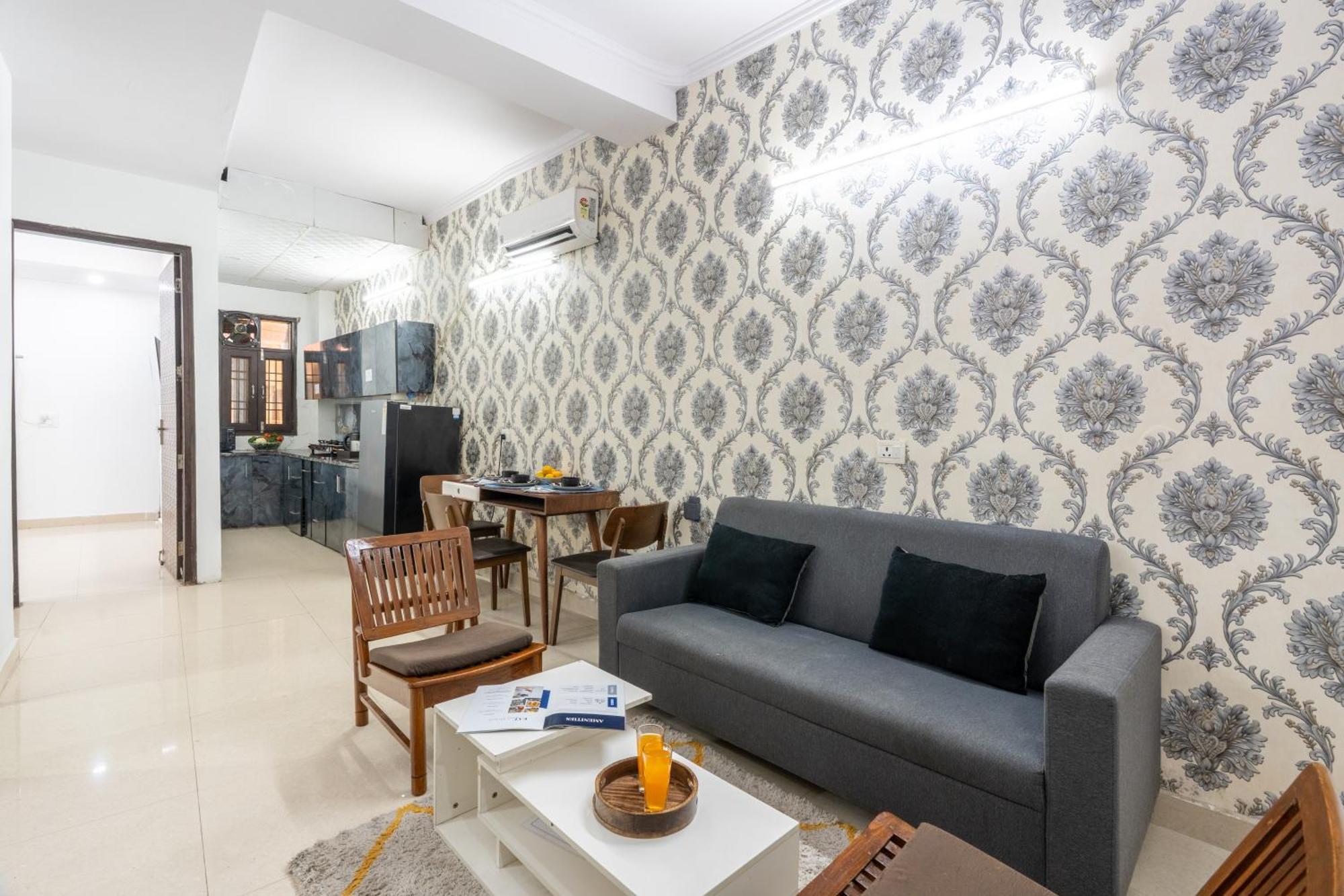 Апартаменты Homlee-Vintage 2Bhk-Ndls-Lift-Bharat Mandapam Нью-Дели Экстерьер фото