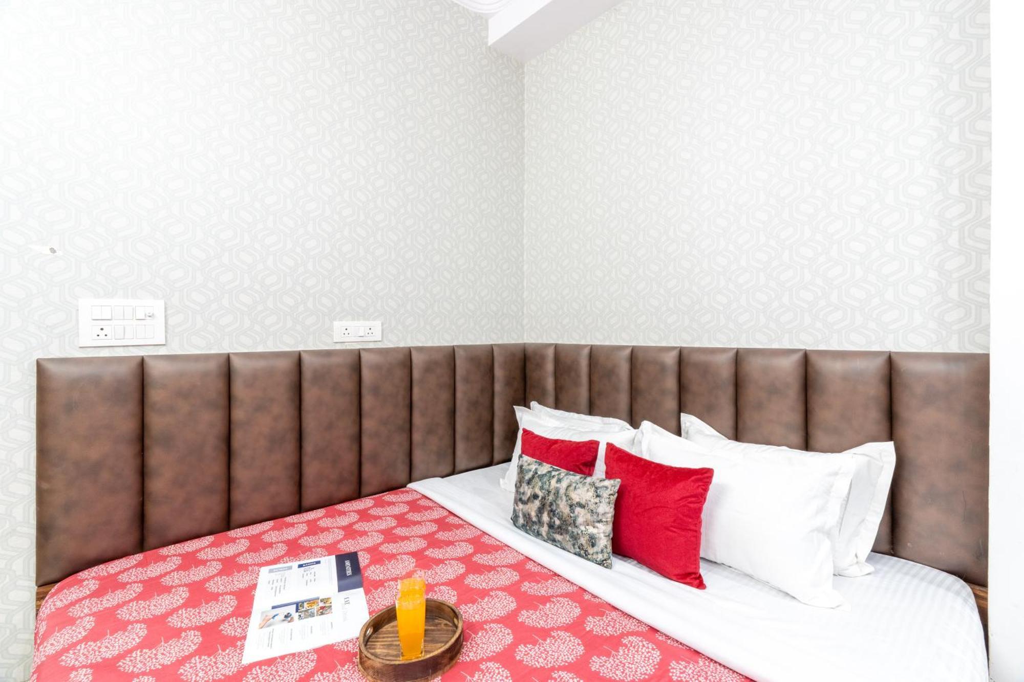 Апартаменты Homlee-Vintage 2Bhk-Ndls-Lift-Bharat Mandapam Нью-Дели Экстерьер фото